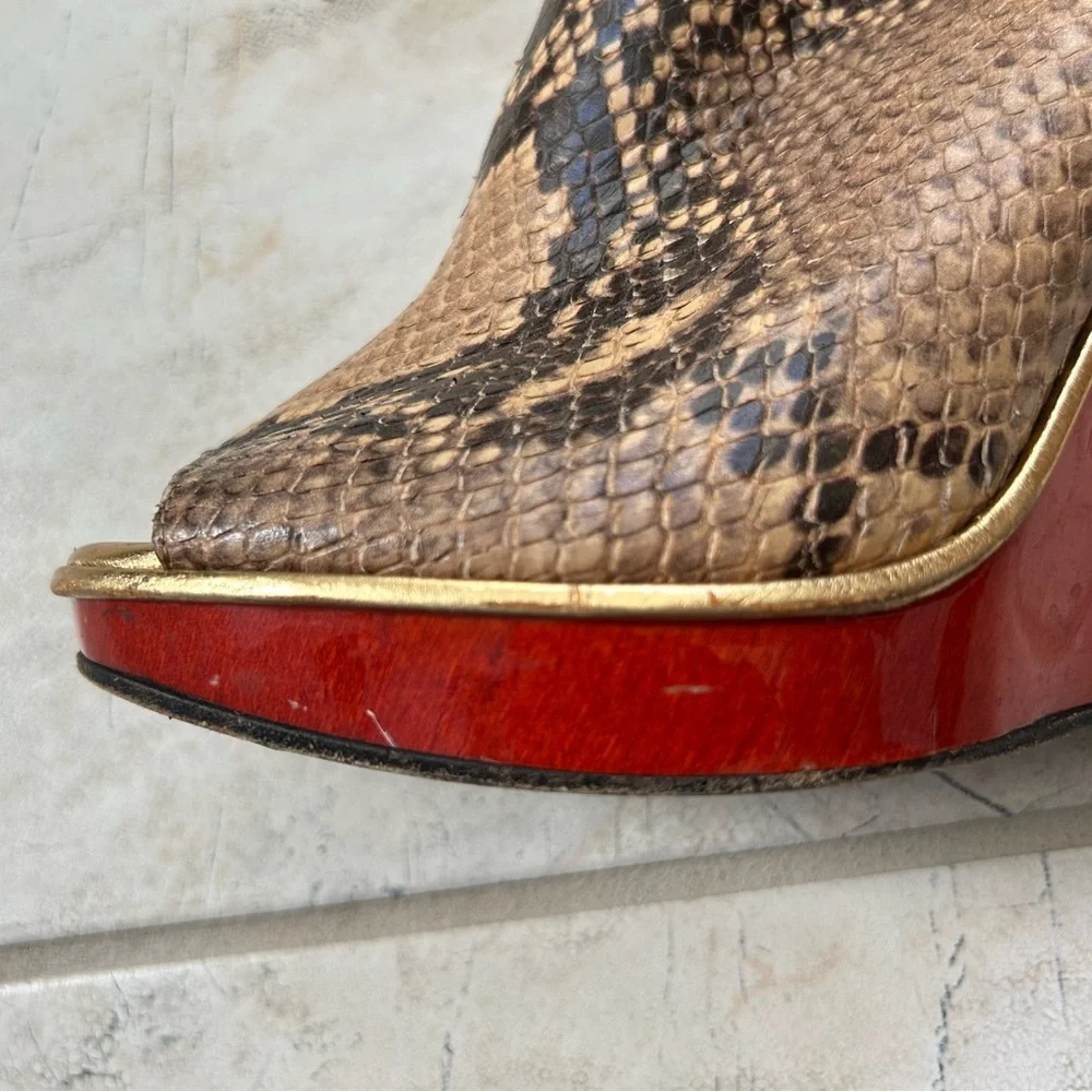Dries Van Noten Python Snakeskin Sandals Platform Wedge Pumps Peep Toe
Size 39.5 - Picture 5 of 16
